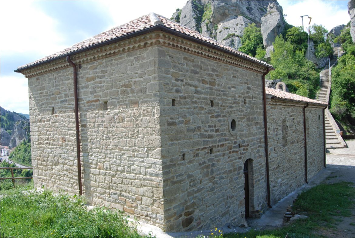 Cappella di San Cataldo dopo l'intervento, facciata nord-est